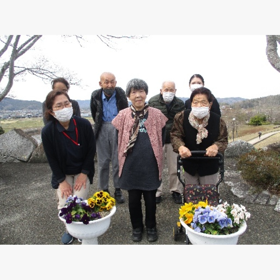 お花見に行ってきましたの投稿画像04